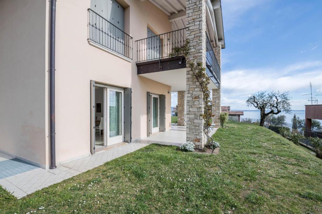 Budova, v ktorej sa apartmán nachádza