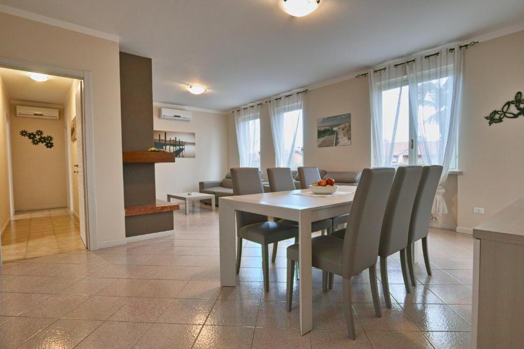 Posedenie v ubytovaní Exclusive Villa le Palme