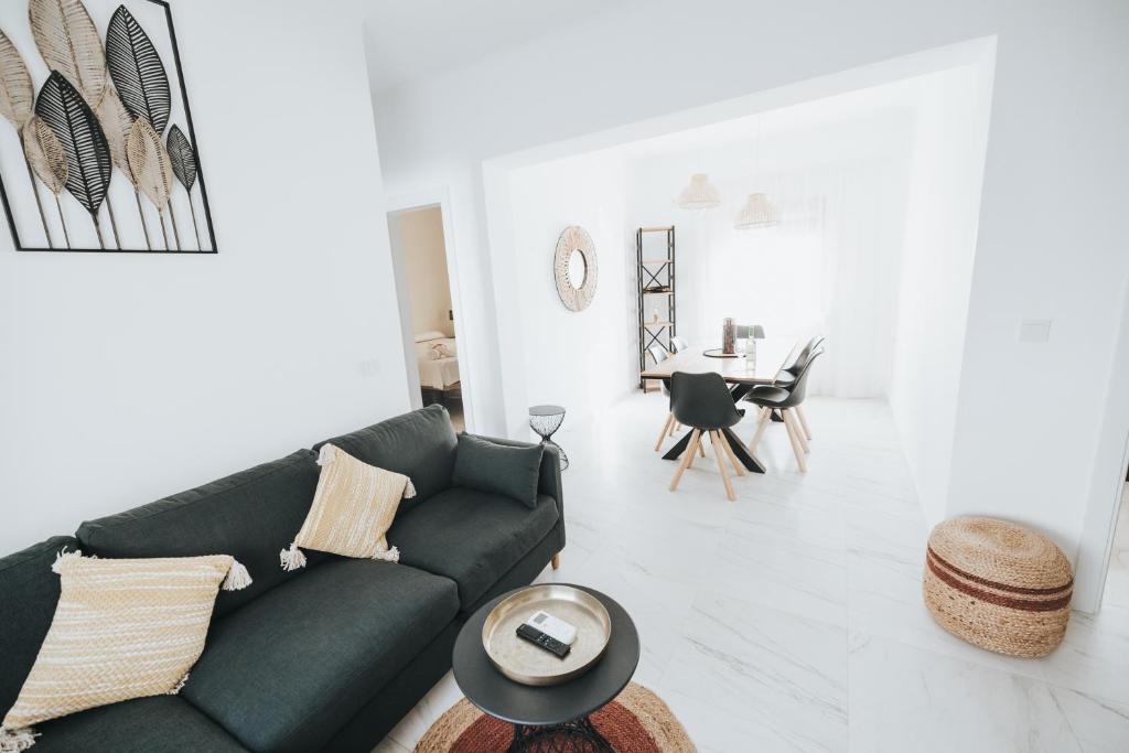 Posedenie v ubytovaní Shiny Nab Super Family Apartment