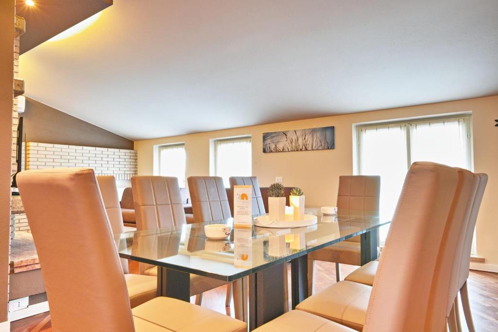Posedenie v ubytovaní Exclusive Villa le Palme