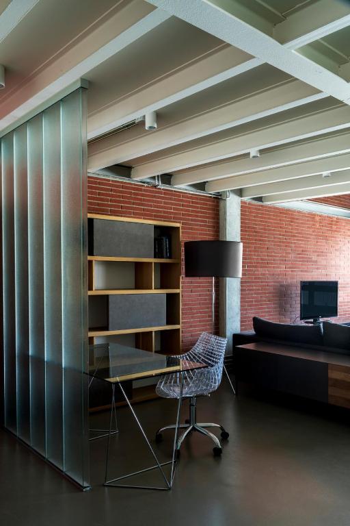 Workspace evidence from Barcelona Apartment Republica
