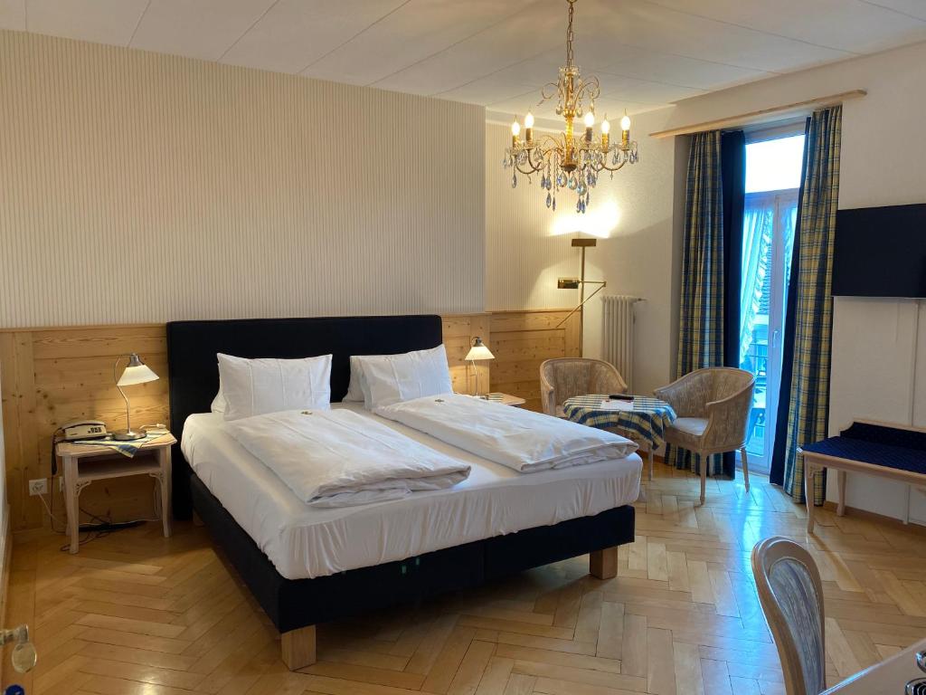 Postel nebo postele na pokoji v ubytování Carlton-Europe Vintage Adults Hotel