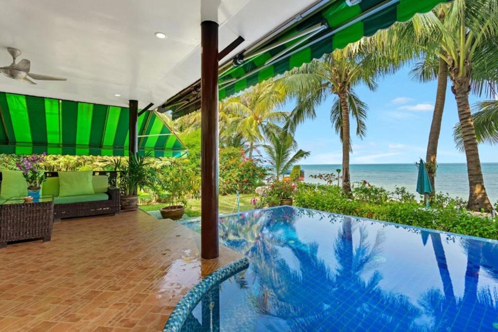 Villas 3-bedroom villa with WiFi, AC in lovely Tambon Nong Pla Lai - hotel rooms