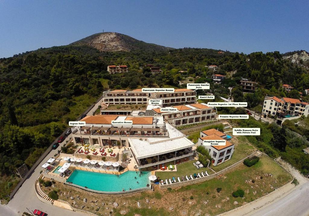 Nespecifikovaný výhled na hory nebo výhled na hory při pohledu z hotelu