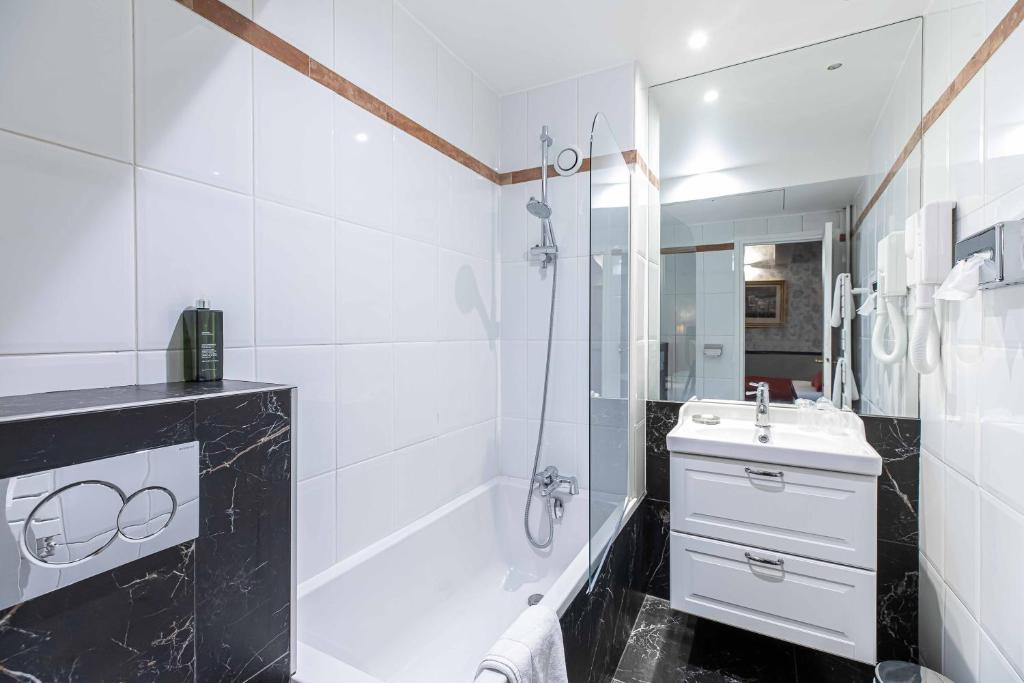 Dauphine Saint Germain - Resim 45