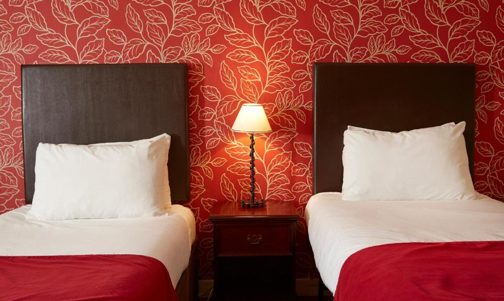 Two Brewers by Chef & Brewer Collection - Twin Room