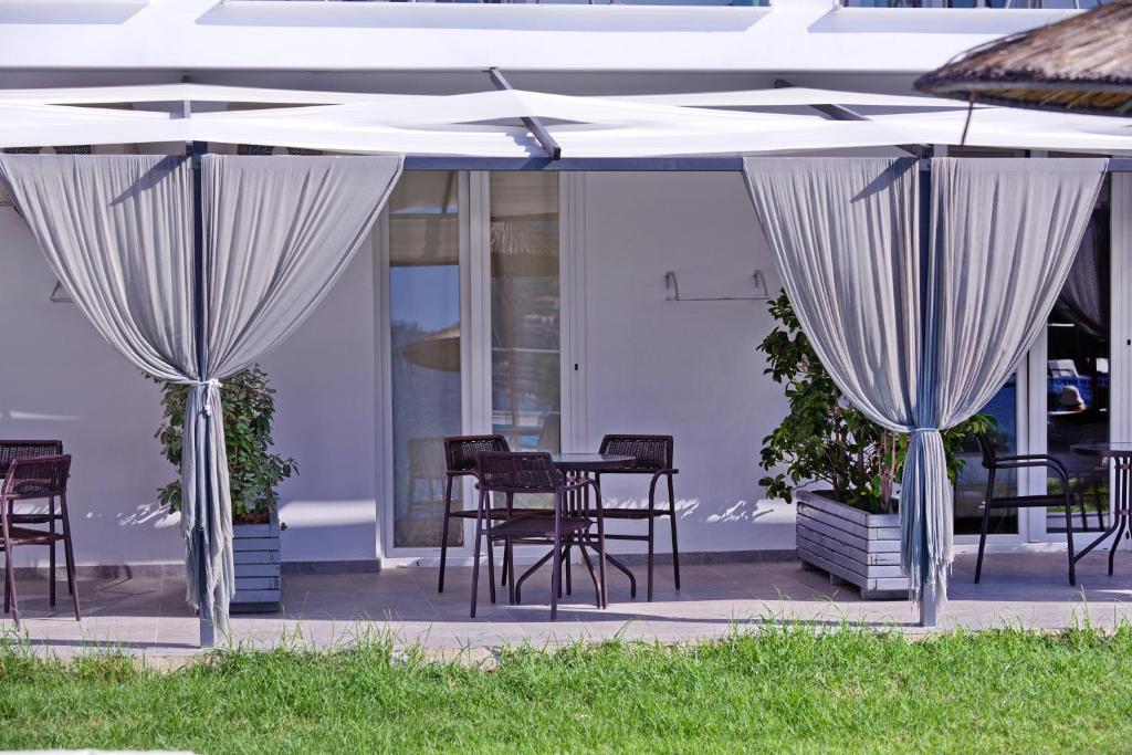 Patio nebo venkovní prostory v ubytování Hotel Punta
