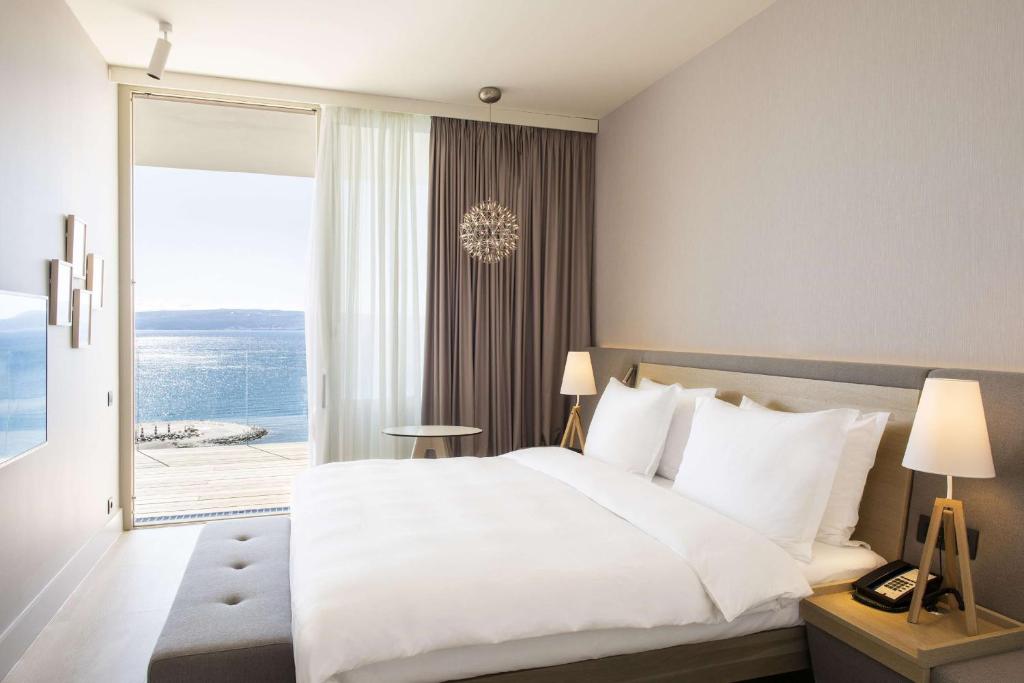 Posteľ alebo postele v izbe v ubytovaní Radisson Blu Resort & Spa