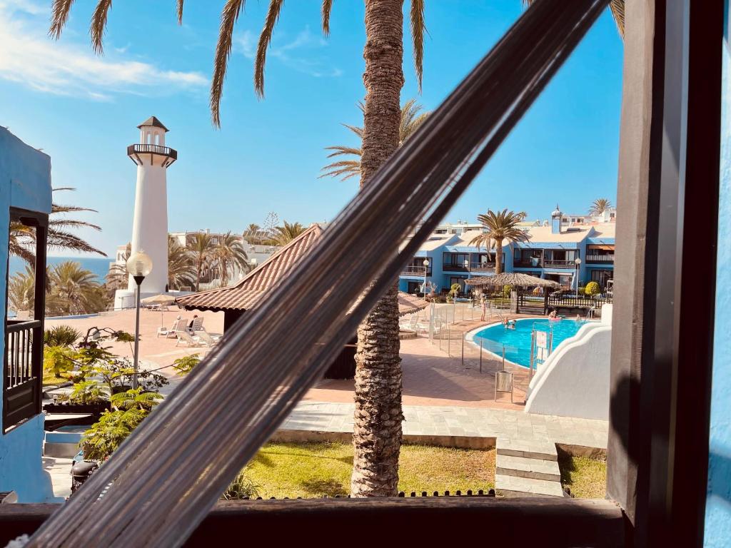 Bazén v ubytovaní VIVIENDA ÚNICA EN PRIMERA LÍNEA DE PLAYA alebo v jeho blízkosti