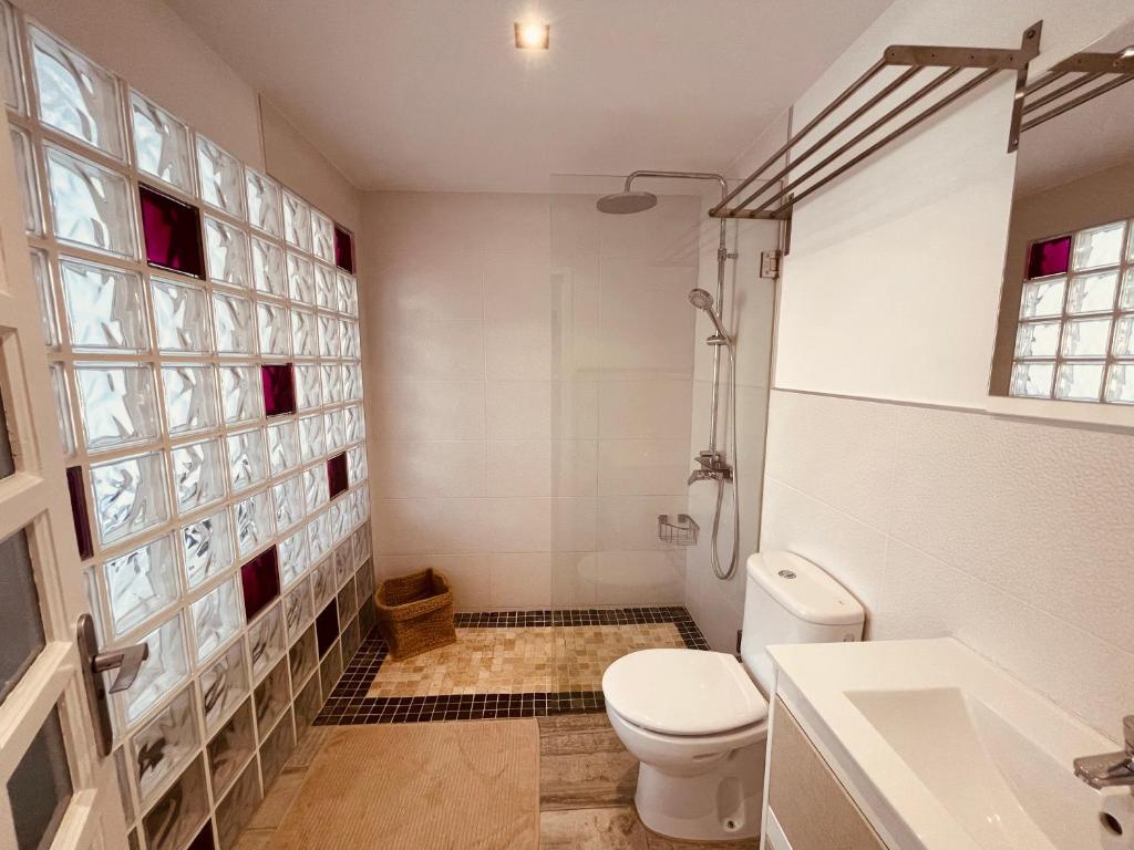 Kúpeľňa v ubytovaní VIVIENDA ÚNICA EN PRIMERA LÍNEA DE PLAYA