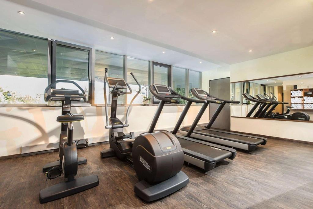 Posilňovňa alebo fitness centrum v ubytovaní Wyndham Grand Salzburg Conference Centre