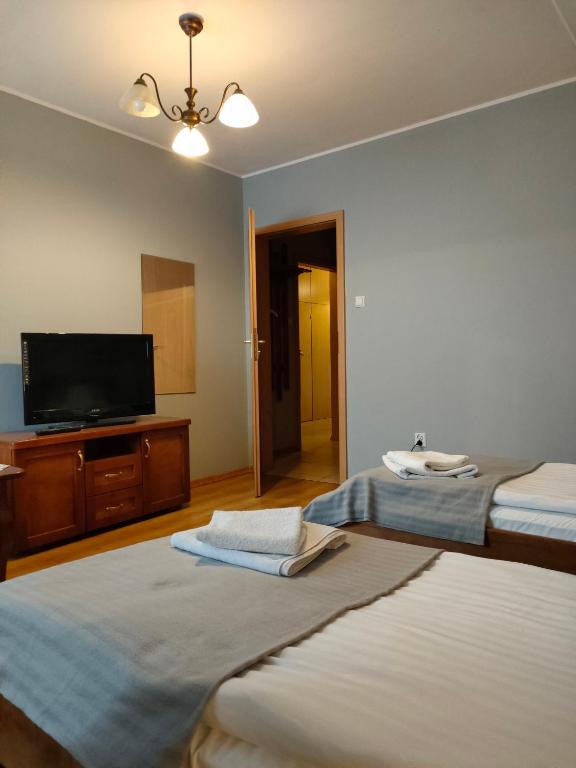 Dworek Zawadzkich - Chambre Lits Jumeaux Avec Salle De Bains Privative