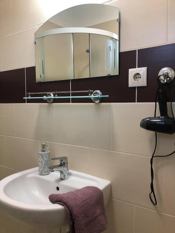 Sára Vendégház - Appartement Met één Slaapkamer