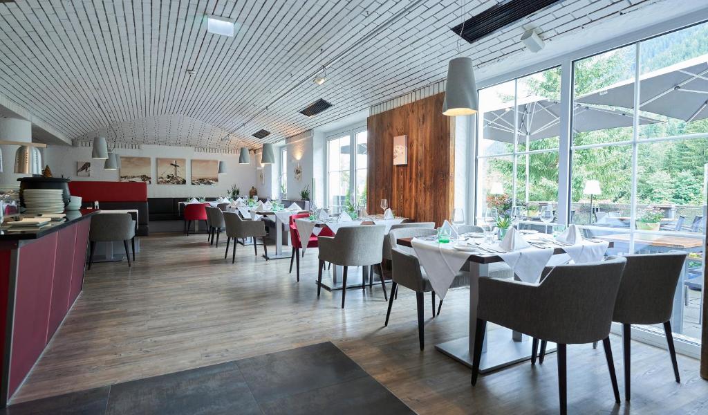 Restoran või mõni muu söögikoht majutusasutuses Hotel Residenz Hochalm - Joker Card Partner