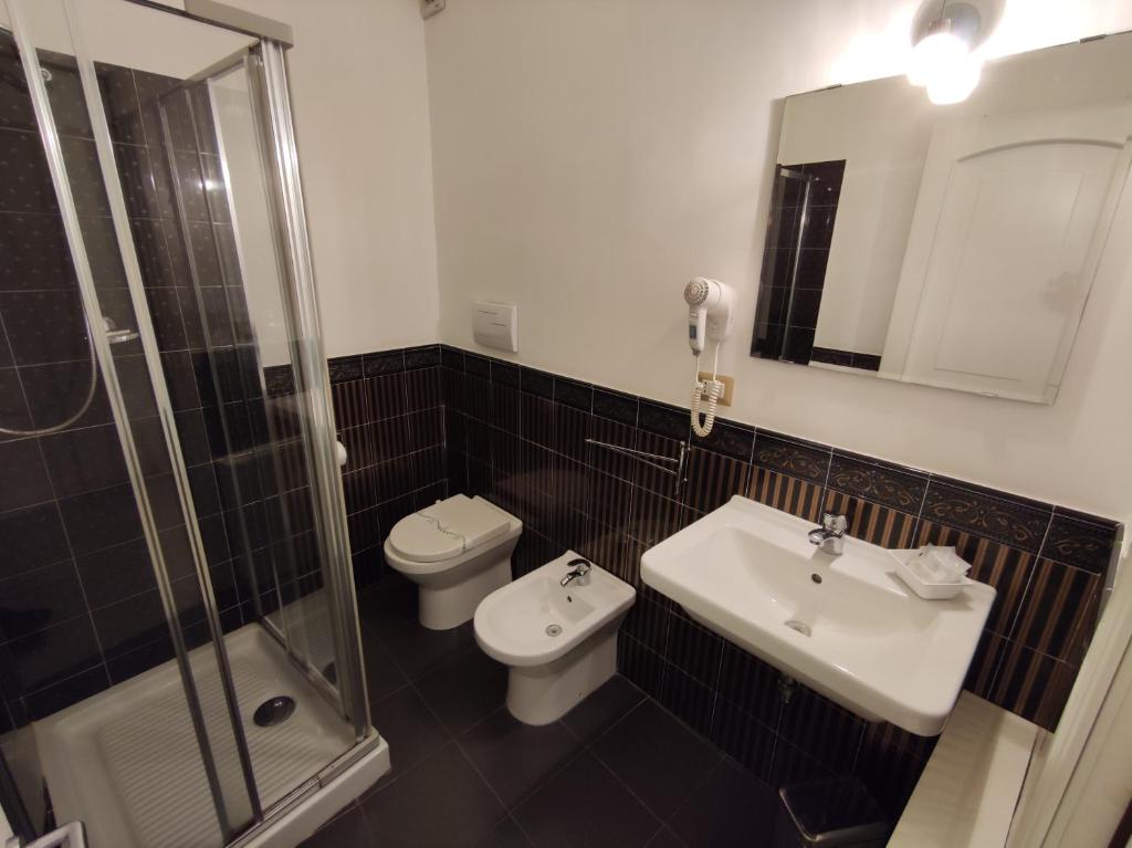 Kúpeľňa v ubytovaní SAMI Rooms - Teatro a 400 mt - Ortigia a 1500 mt -