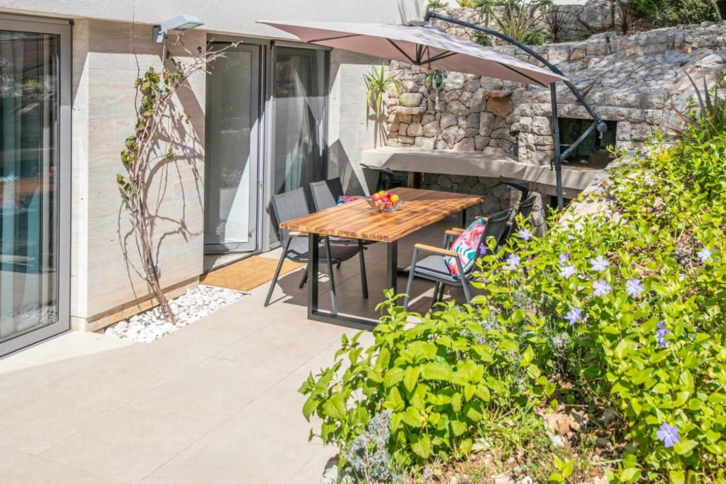 Zahrada ubytování Villa del Mar Deluxe