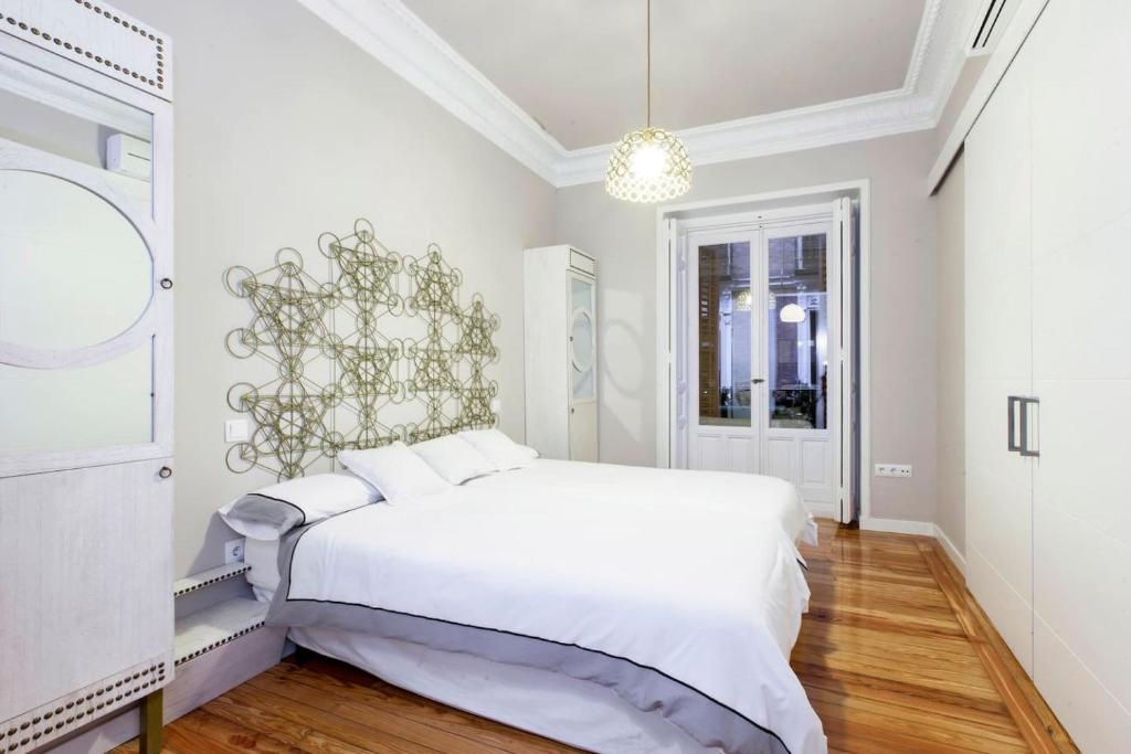Charming La Casa de La Luna, Madrid – Updated 2023 Prices