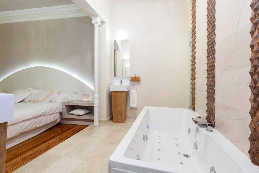 Jacuzzi Apartamento Charming La Casa de La Luna