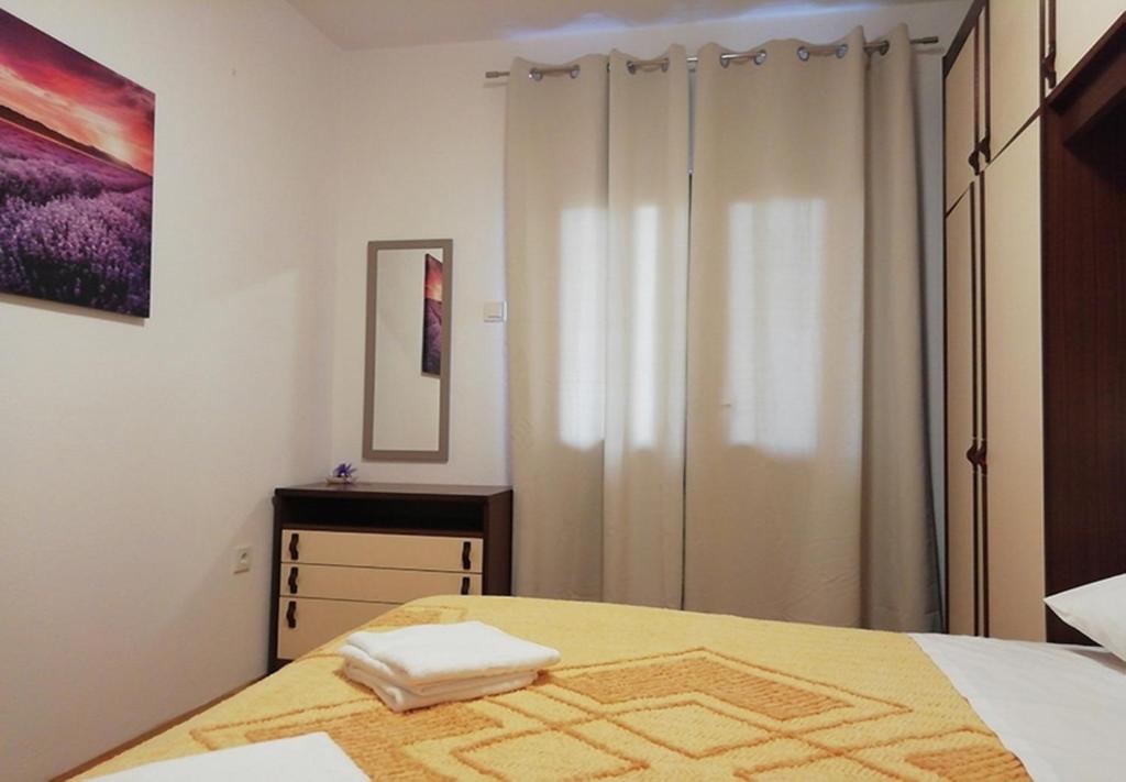 Zdjęcie z galerii obiektu Apartment Ljilja 1 w Nin