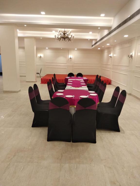 Posezení v ubytování Hotel Pushp Villa Agra Taj East Gate