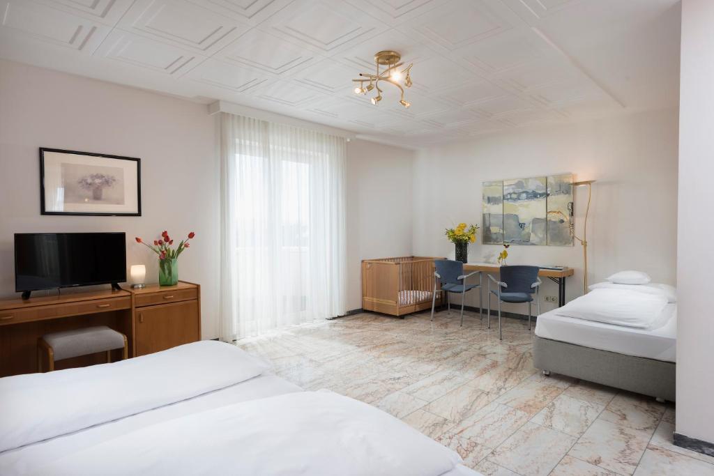 Hotel Harheimer Hof - Resim 8