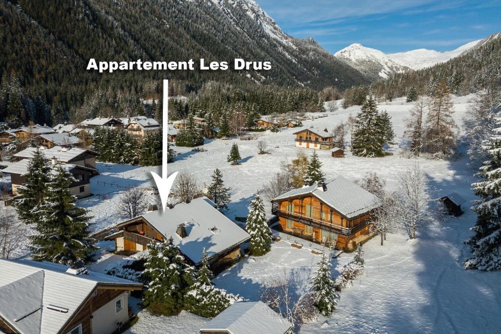 Et luftfoto af Appartement Les Drus 118 - Happy Rentals