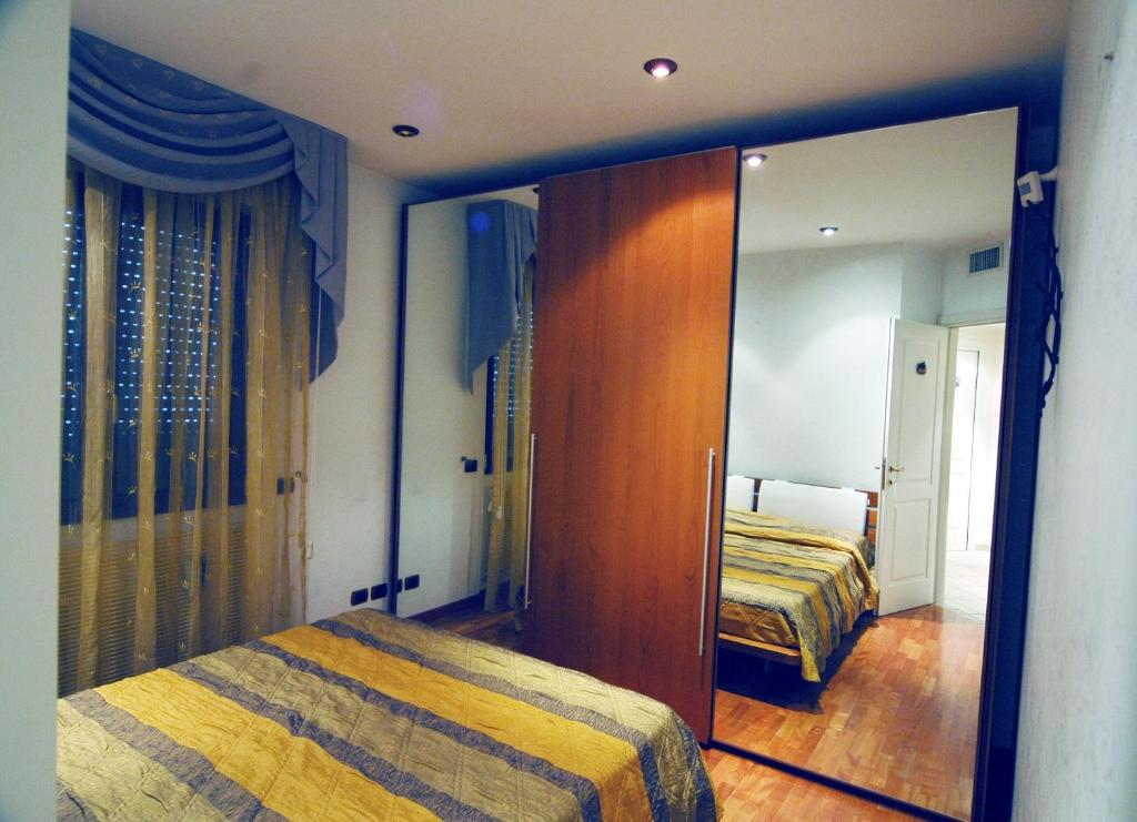 Fotografia z galérie ubytovania In Rome in an elegant apartment for 4 people, Deluxe with Jacuzzi v Ríme
