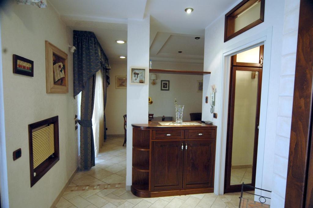 Fotografia z galérie ubytovania In Rome in an elegant apartment for 4 people, Deluxe with Jacuzzi v Ríme