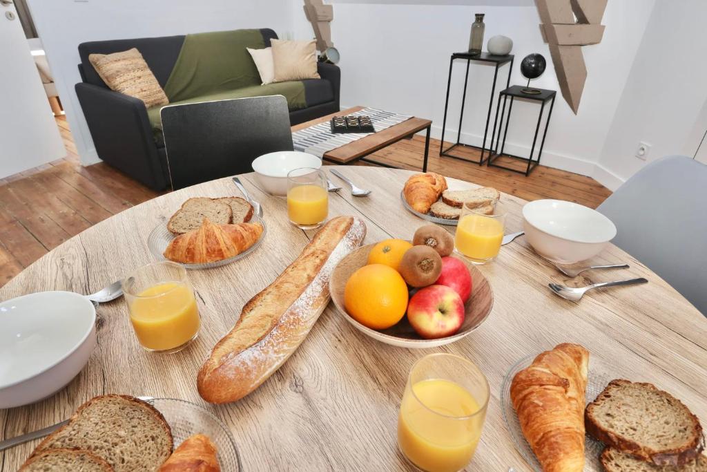Makanan di atau berdekatan apartmen