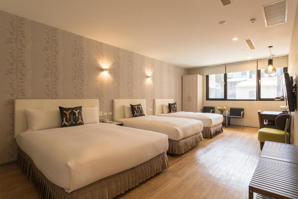 Gallery image of Just Enjoy Business Hotel in Tainan