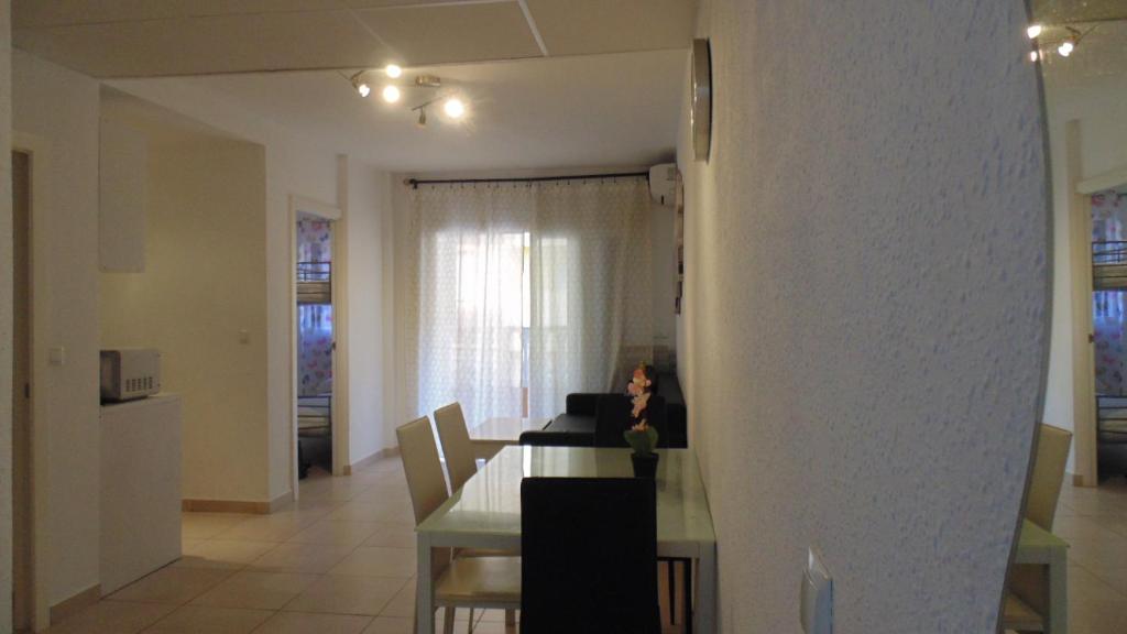Fotografie z fotogalerie ubytování APARTAMENTO HABANERAS A 150M DEL MAR v destinaci Torrevieja