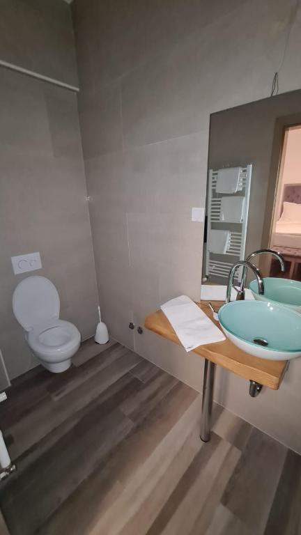 Kúpeľňa v ubytovaní KASNAR ROOMS