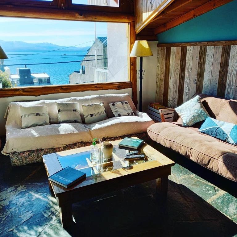 Posezení v ubytování Bariloche Hostel