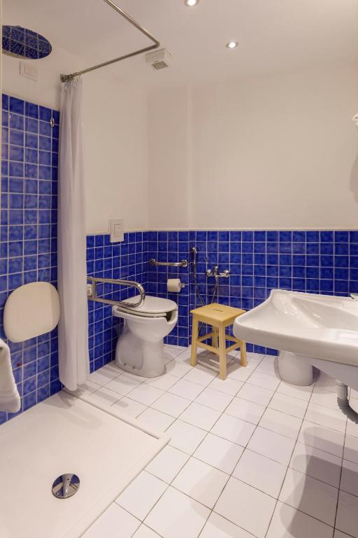 Kúpeľňa v ubytovaní Janas Hotel
