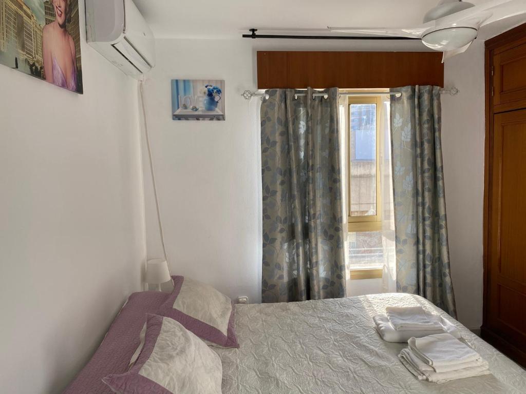 Postel nebo postele na pokoji v ubytování Málaga Centro habitaciones privada en apartamento compartidos
