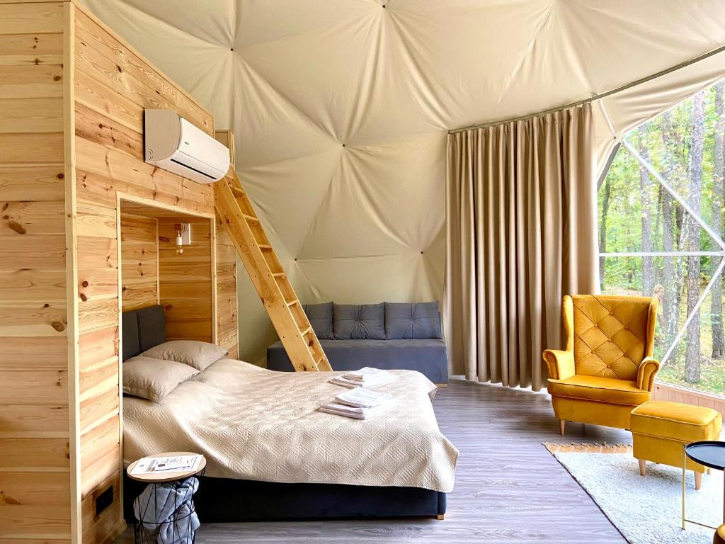 Posezení v ubytování Planeta Glamping