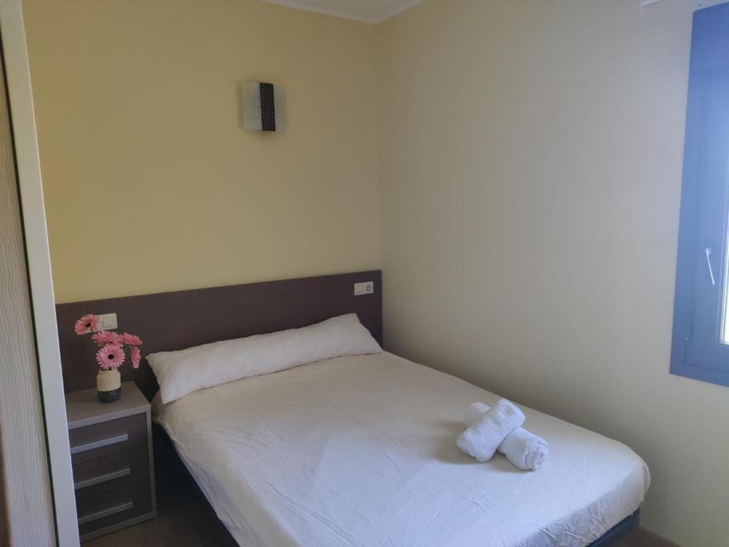 Postel nebo postele na pokoji v ubytování Albergue rural l'Almada de Yebra