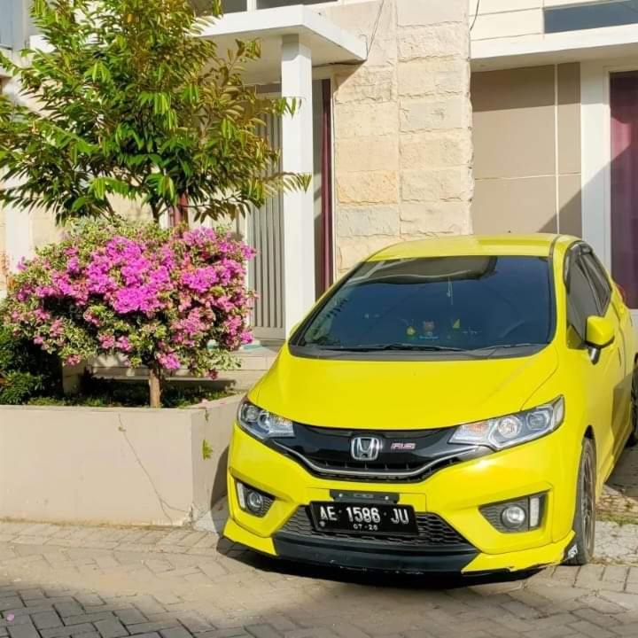 Full House Emerald Villa i6 2 BR Near JTP 3 - Two-Bedroom Villa