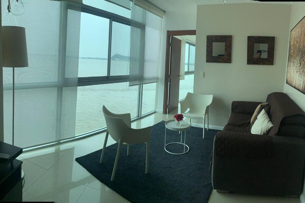 Apartamento VISTA Al RIO PUERTO SANTANA Riverfront 1 - Twee Slaapkamers Appartement