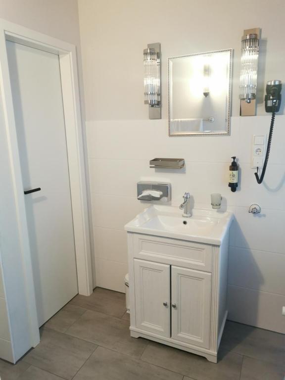 Altstadthotel Bachbräu - Budget Tweepersoonskamer Met Patio