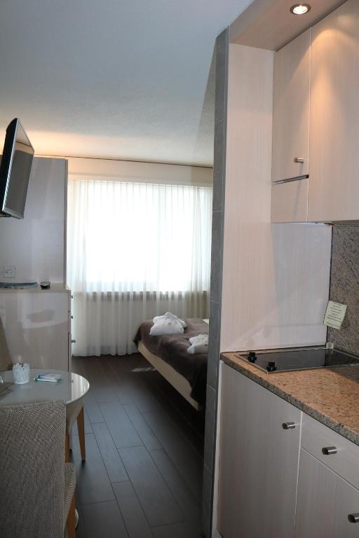 Hotel Belmont - Chambre Double Avec Kitchenette Et Balcon