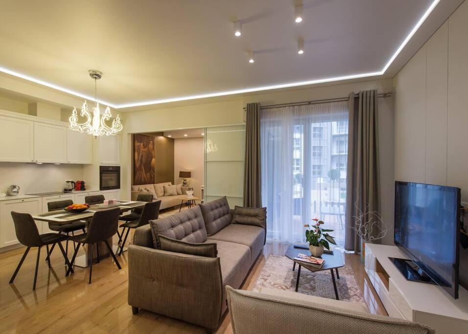 Prestigious 2Bedr apartment in Vilnius Old Town by Reside Baltic