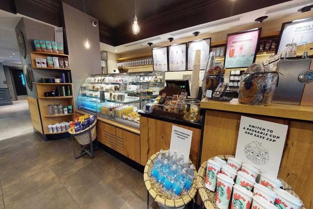 Village Hotel Leeds North - Resim 22