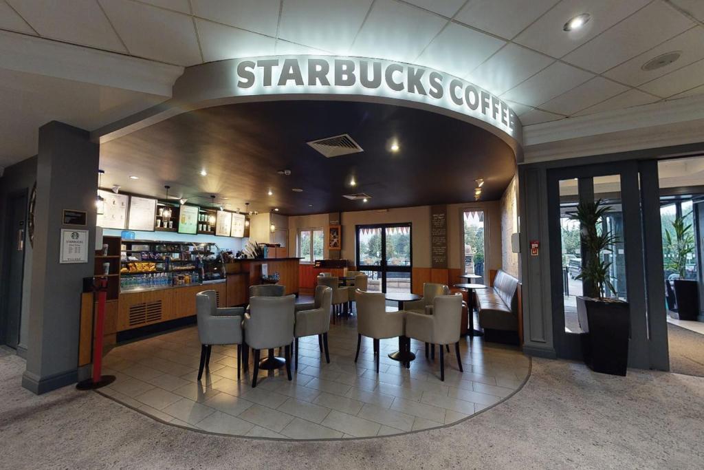 Village Hotel Coventry - Resim 21