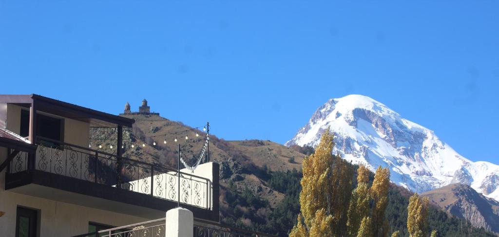 A general mountain view or a mountain view taken from a szállodákat
