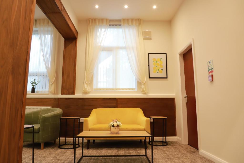 Hazeldean - Resim 22