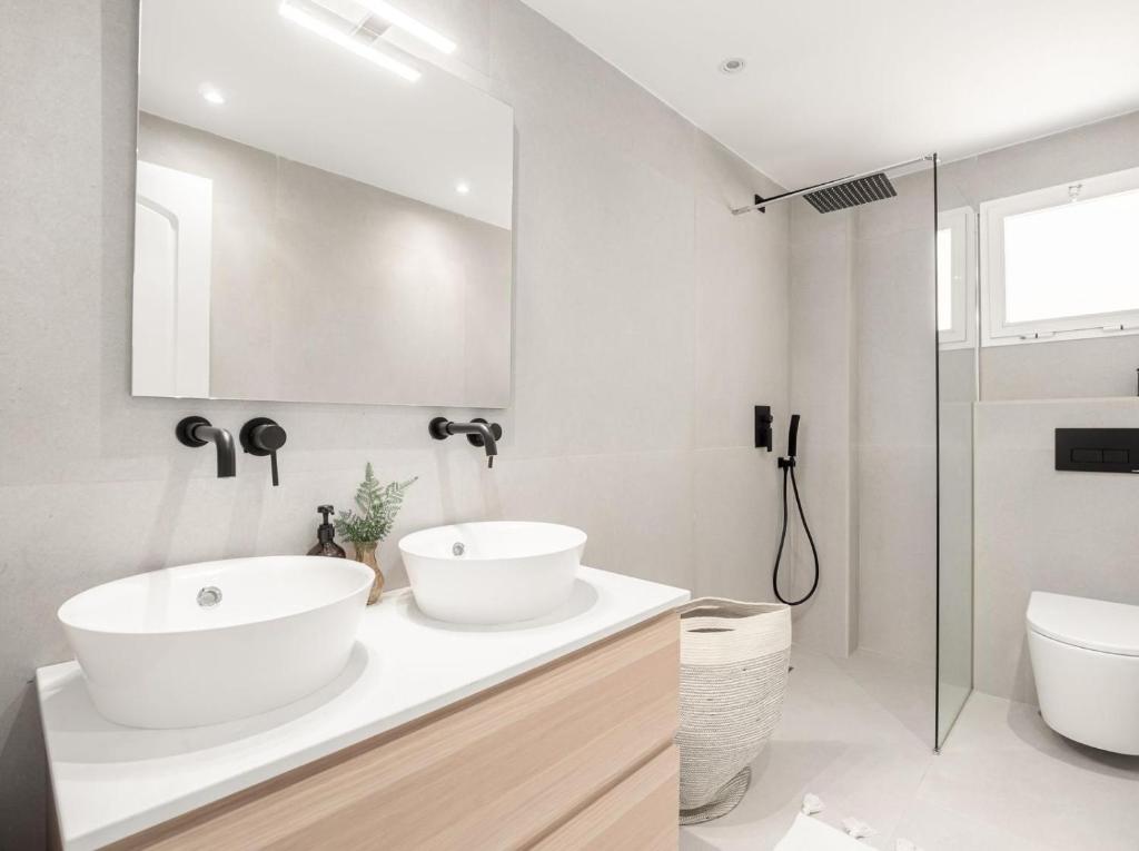 Vogue styled flat in the heart of Nueva Andalucía, Marbella ...
