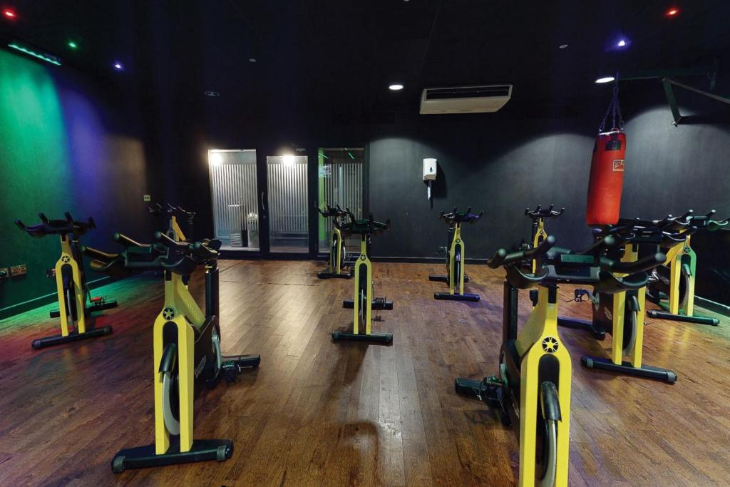 Fitness centrum a/nebo fitness zařízení v ubytování Village Hotel Blackpool
