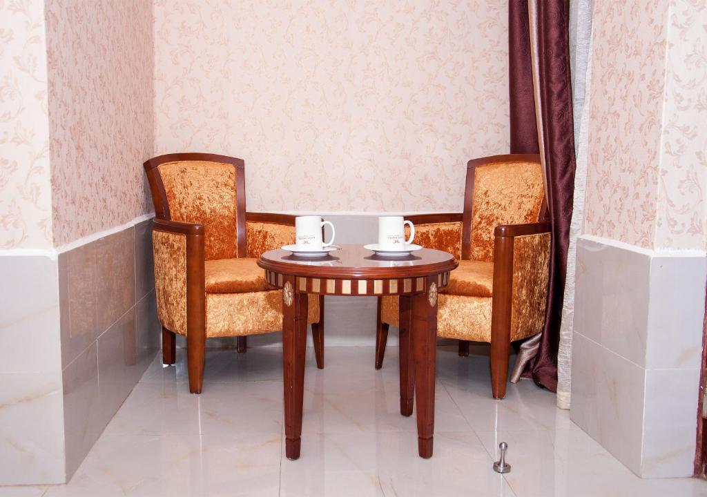 Posezení v ubytování Easy Hotel Kenya