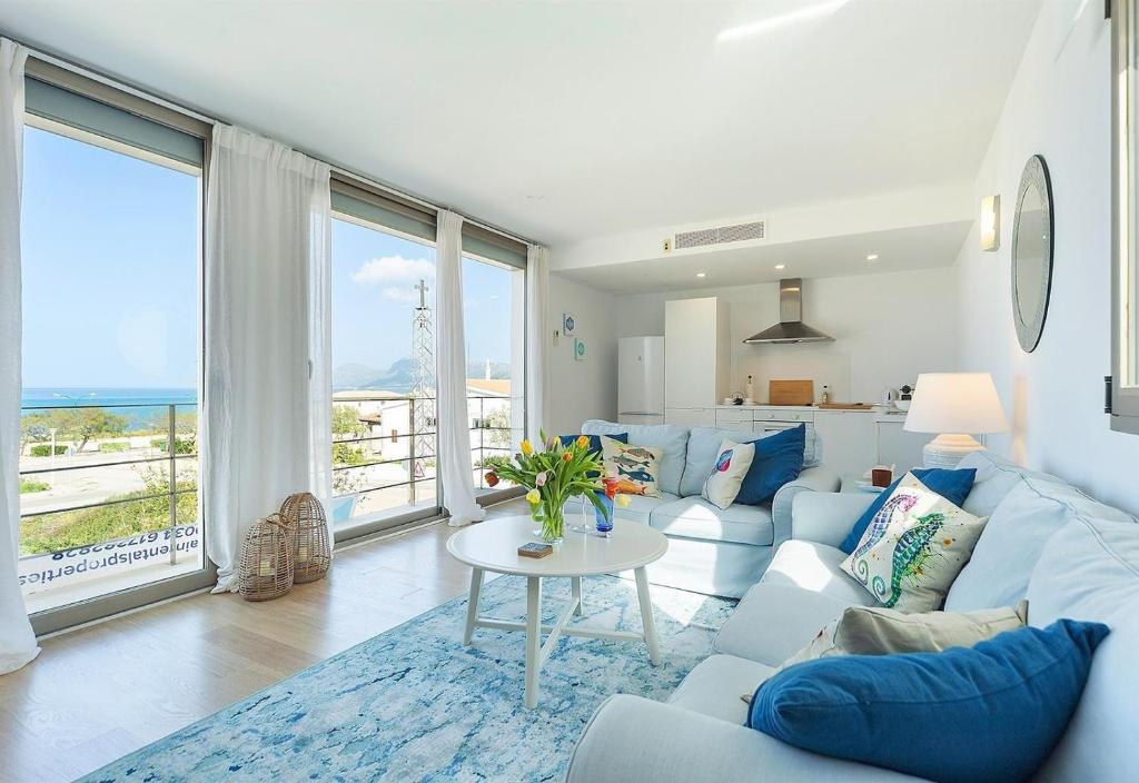 A seating area at Sea View House with terrace